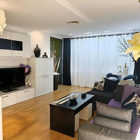 Navamares Luxury Торрев'єха